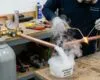 Proses purging nitrogen saat brazing pipa tembaga untuk instalasi AC